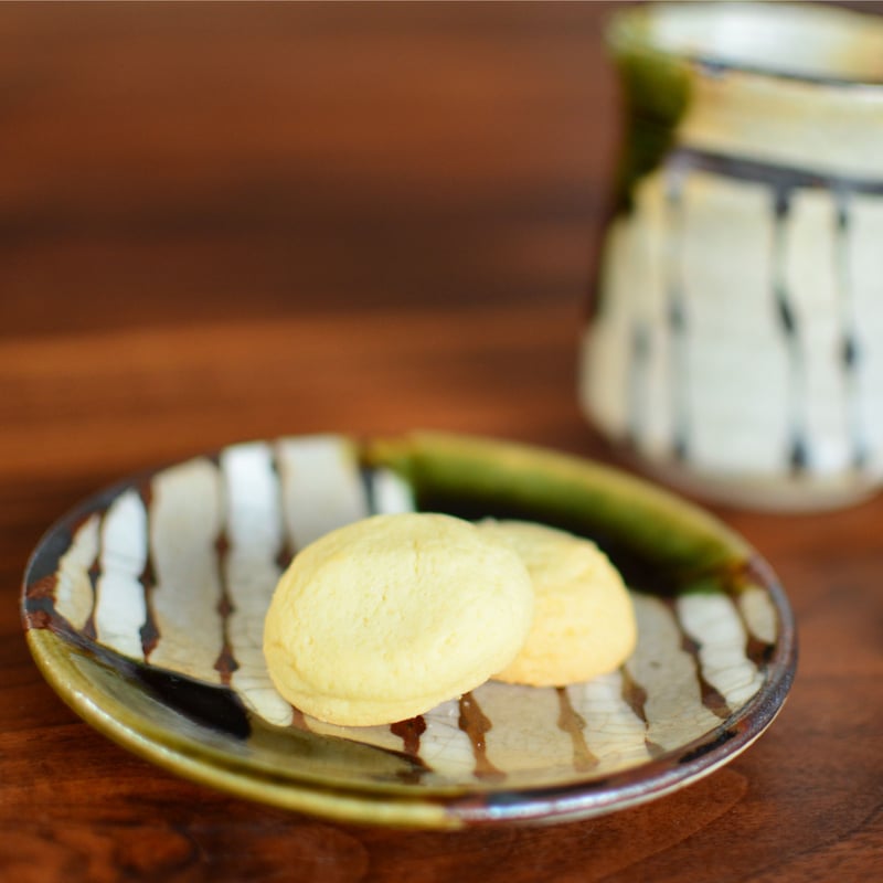 織部涙十草4寸皿 | KASEN POTTERY