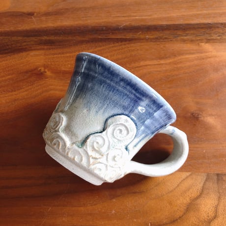 青雲紋コーヒーカップ