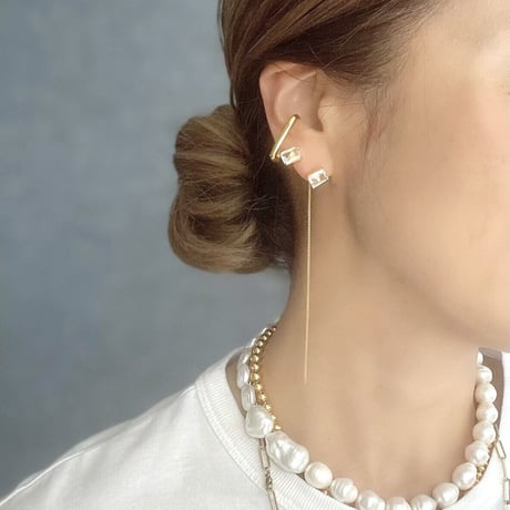 レクタングルストーンスタッズピアス（片耳販売）