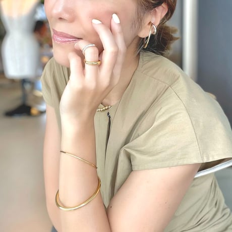 Ete　バイカラーイヤカフ　※オンラインショップ限定商品