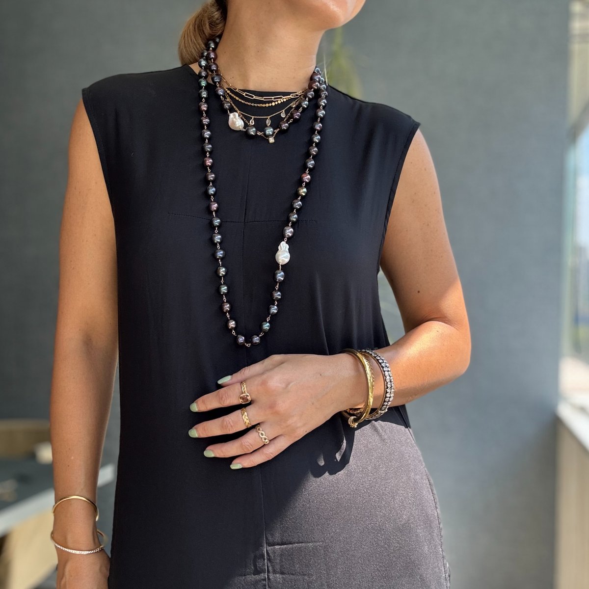 美品✨希少！ルネ オールインワン フロントジップ パール スリット ブラック ブラックパールショートネックレス | La Soeur