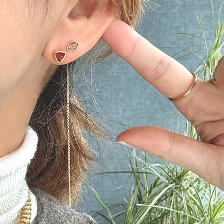 トリリアントスタッズピアス