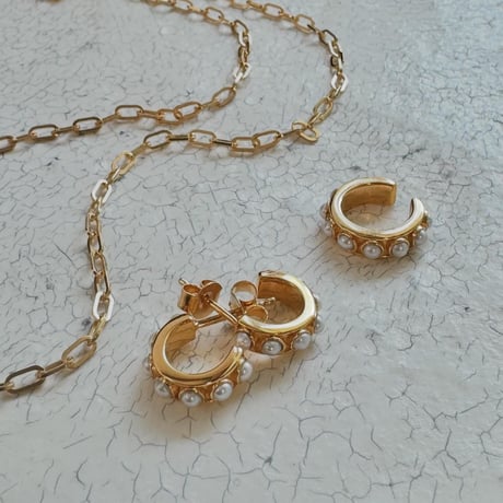 パールフープピアス