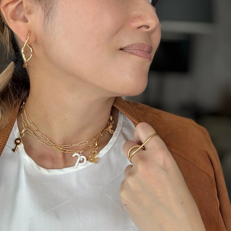 受注終了】チャーム「B」（ゴールド／シルバー） | La Soeur