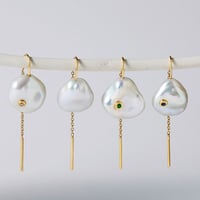 ケシパールピアス(K10)（エメラルド／サファイア）
