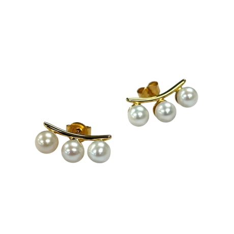 ３パールピアス
