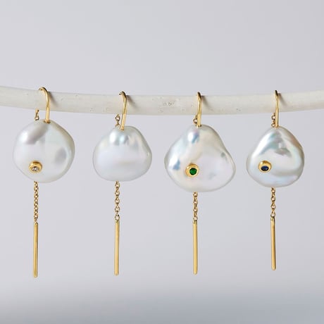 ケシパールピアス(K10)（ダイヤ）