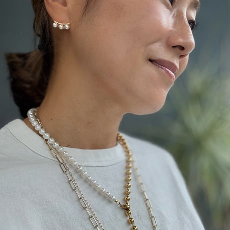 ３パールピアス