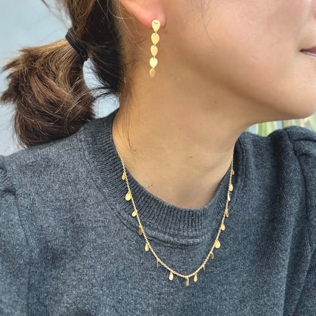ティアドロップロングピアス
