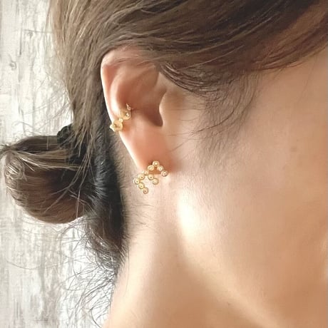 トパーズイニシャルピアス(片耳販売)
