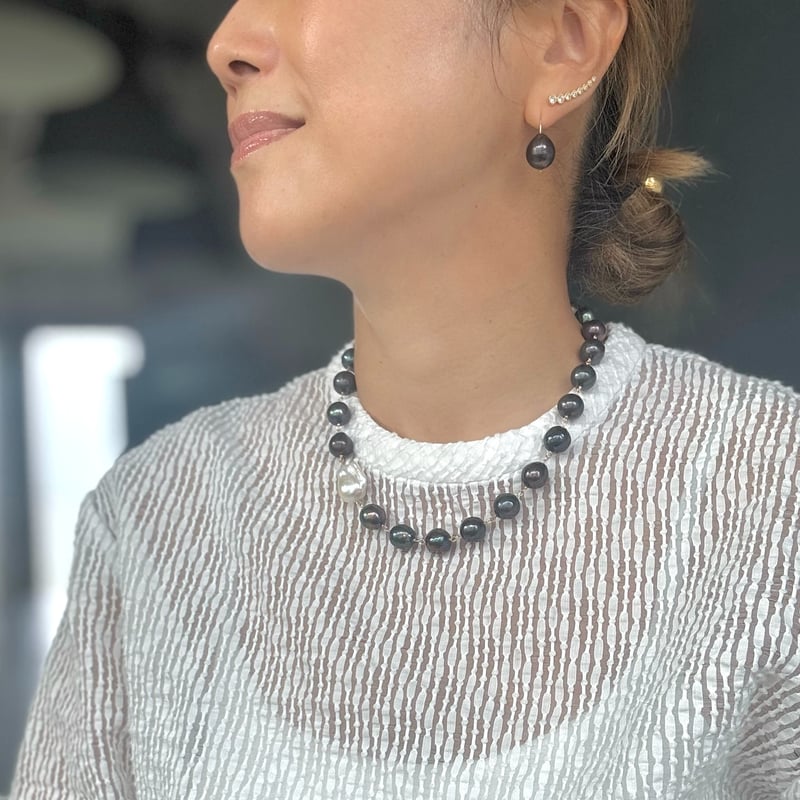 ラスール la soeur フックピアス La Soeur(ラ・スール)のペアシェイプフックピアス通販 | 集英社