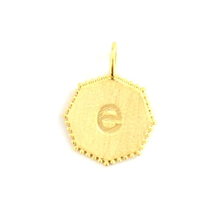 ペンダントトップ　オクタゴン(イニシャル「 e 」)