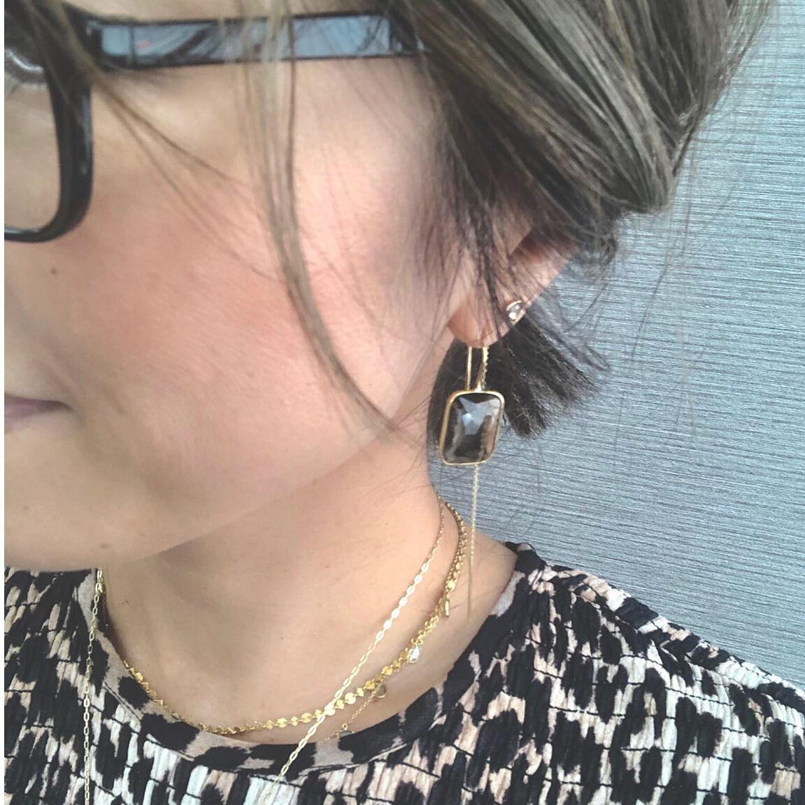 LA SOEUR ラスール 天然石ピアス スモーキークォーツ&アメジスト 箱付き LA SOEUR ラスール 天然石ピアス スモーキークォーツ&アメジスト