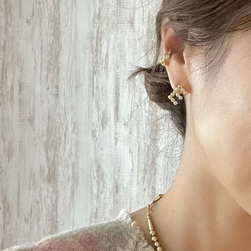 トパーズイニシャルピアス(片耳販売) | La Soeur トパーズイニシャルピアス(片耳販売) | La Soeur