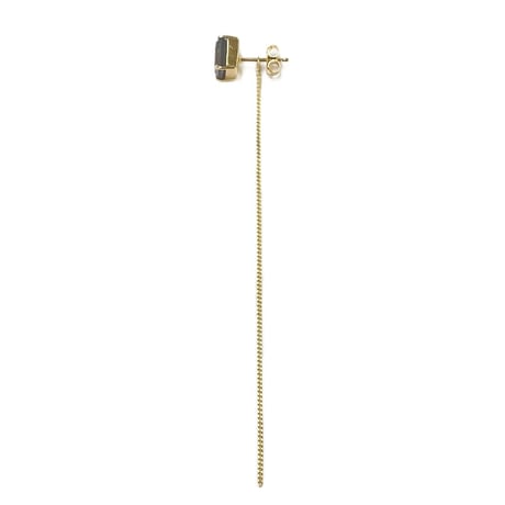 レクタングルストーンスタッズピアス（片耳販売）