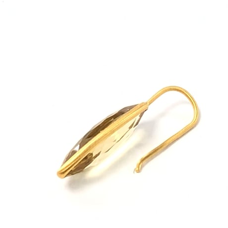 マーキスピアス(レモンクォーツ)