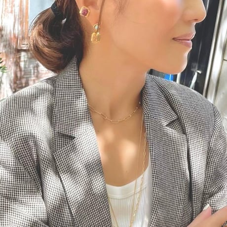 アシンメトリマルチストーンピアス
