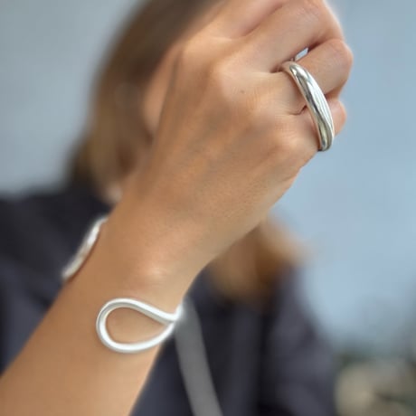 Ete　リエゾンバングル(ゴールド／シルバー)　※オンラインショップ限定商品