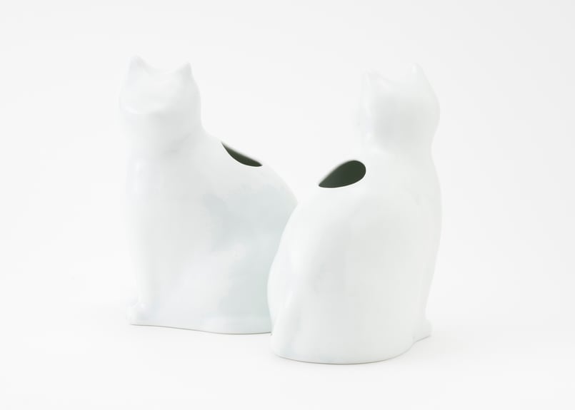 ひがし ちか 花器「愛 編む 磁器猫」 白猫 / 桃猫 / 黒猫 | zen to