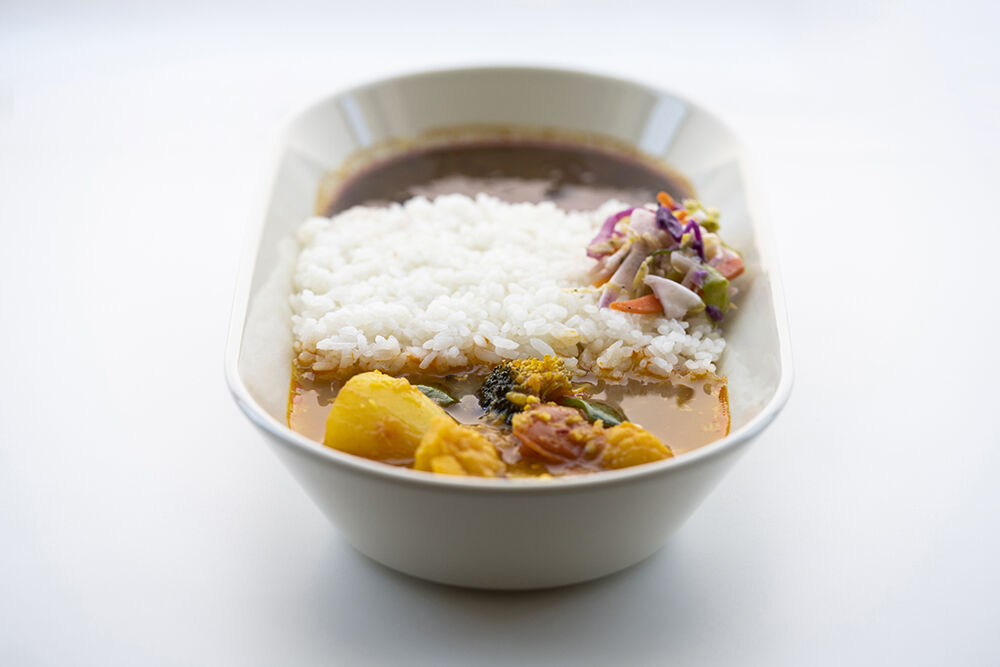 篠本拓宏 カレー皿「oval curry bowl」 | zen to 篠本拓宏 カレー皿「oval curry bowl」 | zen to