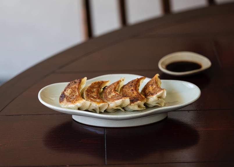 五十嵐 可菜「餃子皿」 アイボリー | zen to