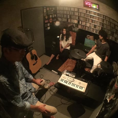 片山惠未　TO THE HAPPY FEW