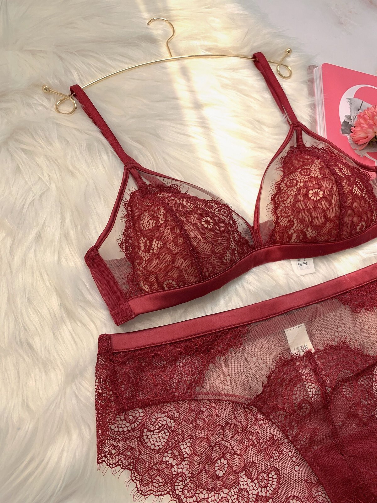 複数割-300★専用②ブラック&レッドD65、TバックM♡単色レースアップ♥️ ブラックセクシーレース育乳脇高ブラジャー＆フルバックショーツ