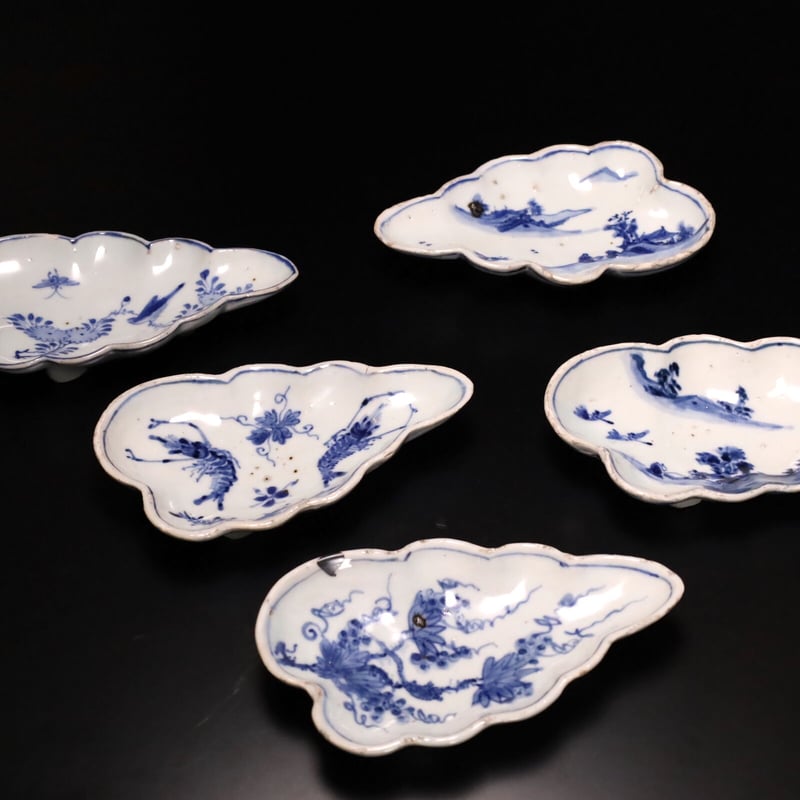 明 古染付図替葉形向付 五客揃 | LYAN ARTS' Collection online 明 古染付図替葉形向付 五客揃 | LYAN ARTS' Collection online