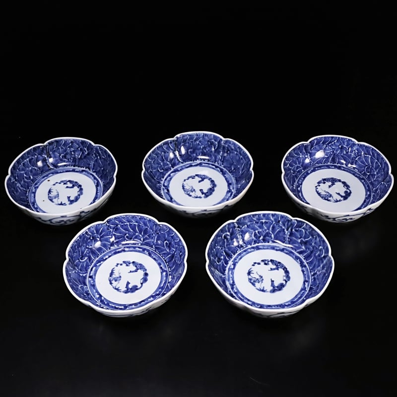 古伊万里 染付葉唐草文輪花小鉢 一客 | LYAN ARTS' Collection 古伊万里 染付葉唐草文輪花小鉢 一客 | LYAN ARTS' Collection