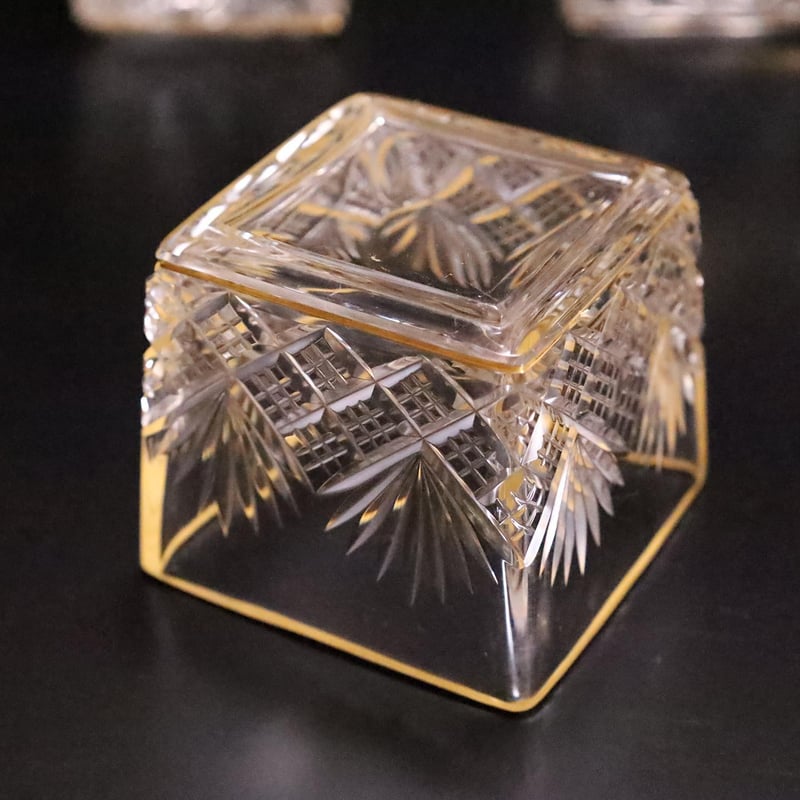 オールドバカラ 金縁切子四方小鉢 五客 | LYAN ARTS' Collection オールドバカラ 金縁切子四方小鉢 五客 | LYAN ARTS' Collection