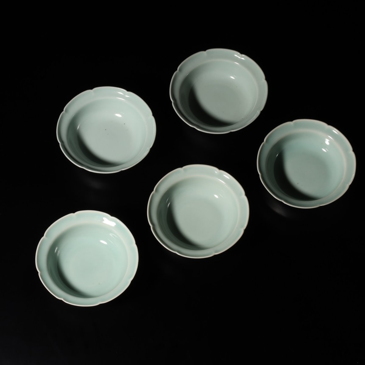 柿右衛門 青磁輪花小鉢 各 | LYAN ARTS' Collection online shop