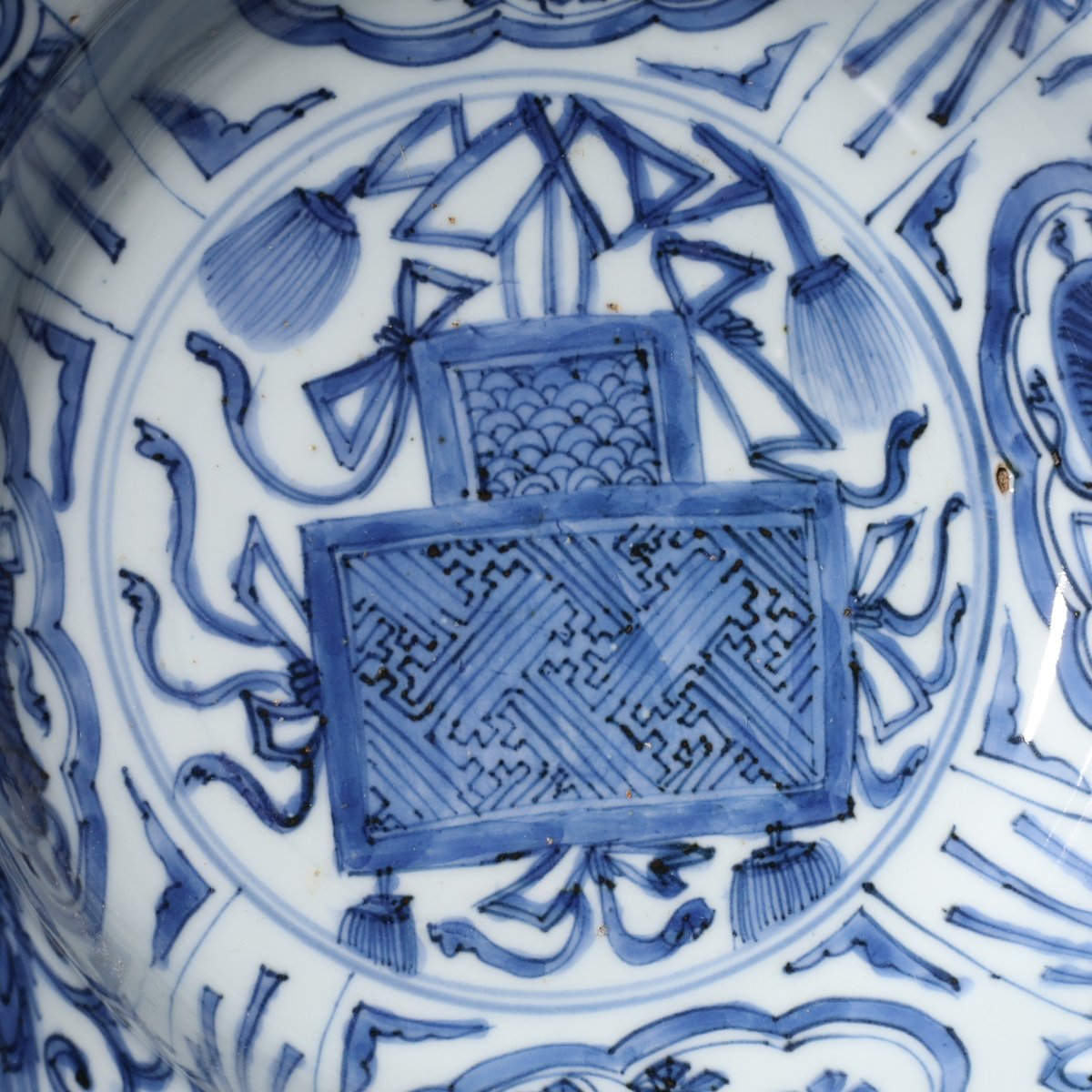 明 古染付芙蓉手七宝文輪花鉢 | LYAN ARTS' Collection online 明 古染付芙蓉手七宝文輪花鉢 | LYAN ARTS' Collection online