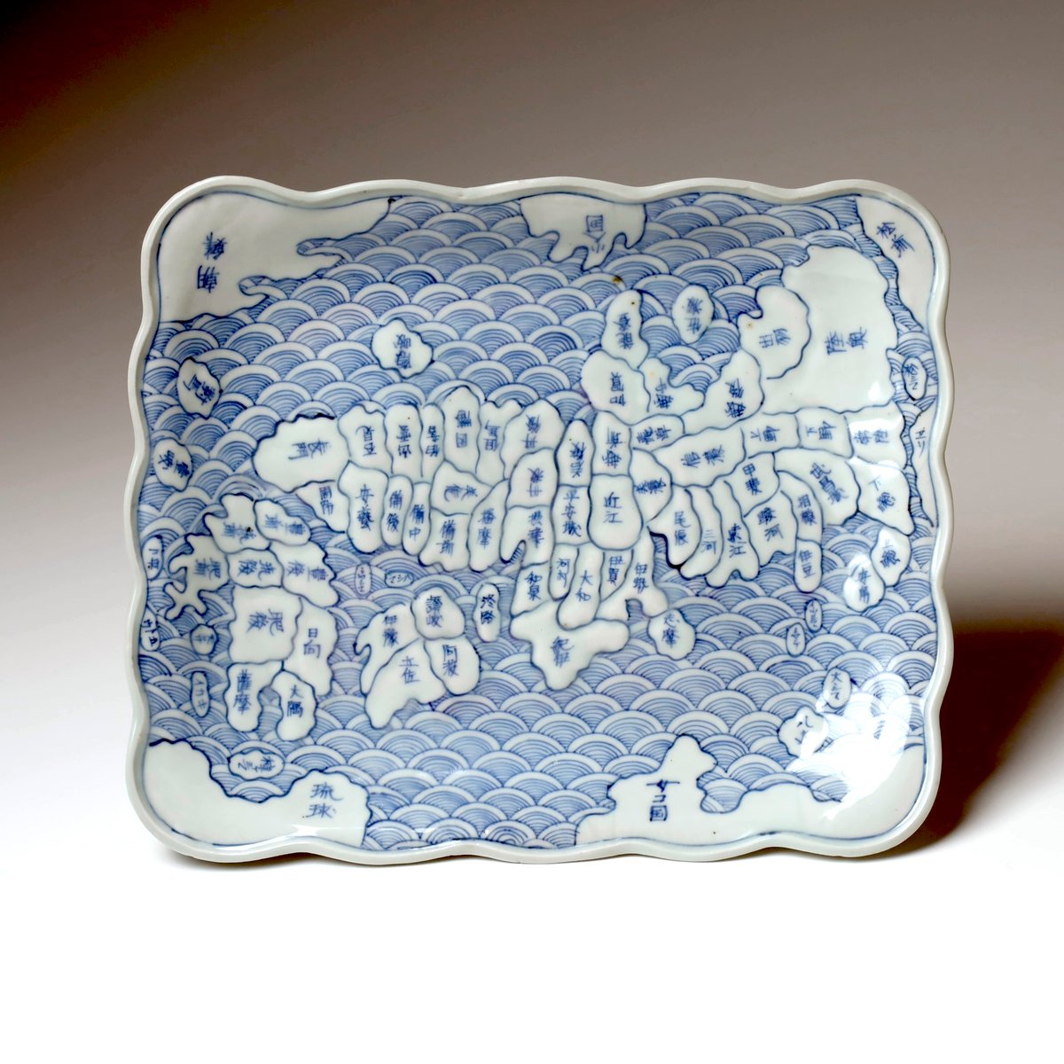 古伊万里　日本地図　染付花器 古伊万里染付地図文輪花額皿 | LYAN ARTS' Collection online shop