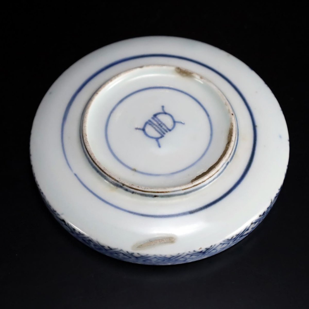 古伊万里 染付松葉尽し文小皿 一客 | LYAN ARTS' Collection onli 古伊万里 染付松葉尽し文小皿 一客 | LYAN ARTS' Collection onli