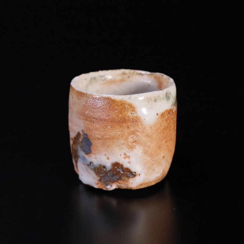 辻村塊 志野ぐい呑 | LYAN ARTS' Collection online shop 辻村塊 志野ぐい呑 | LYAN ARTS' Collection online shop
