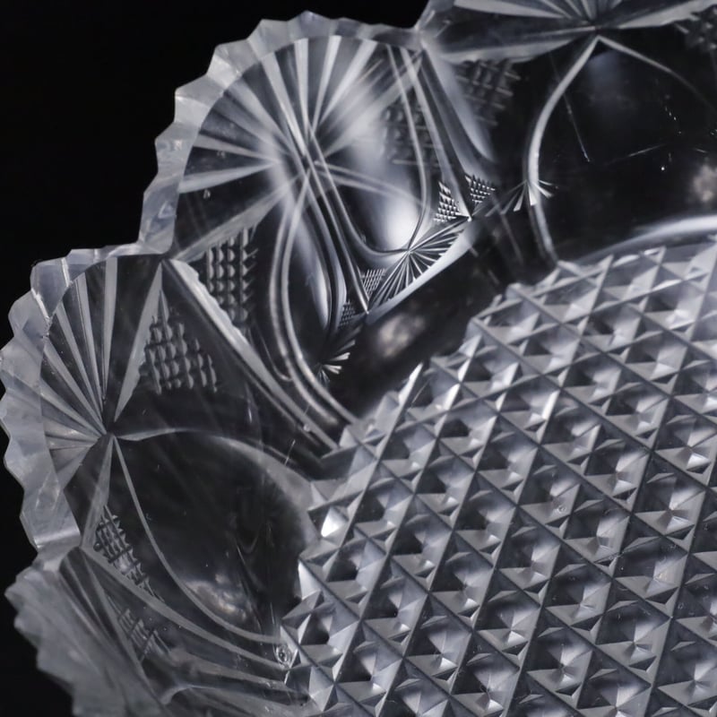 ラリック プレートパイナップル