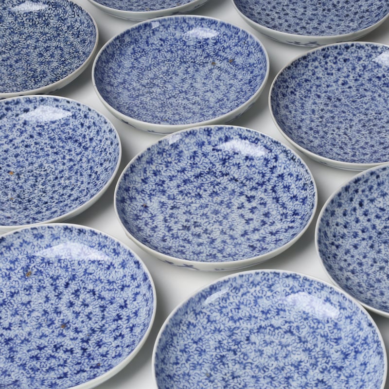 e2249 古伊万里 染付 微塵唐草 猪口 15客 成化年製 嘉永元年 蕎麦猪口 e2249 古伊万里 染付 微塵唐草 猪口 15客 成化年製 嘉永元年 蕎麦猪口