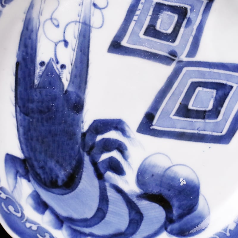 古伊万里 染付海老に三枡文輪花皿 一客 | LYAN ARTS' Collection