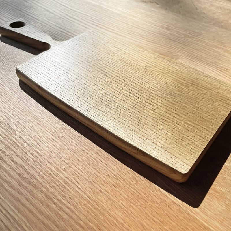 カッティングボードM（ナラ） | 木と工房家具 Jクオリア