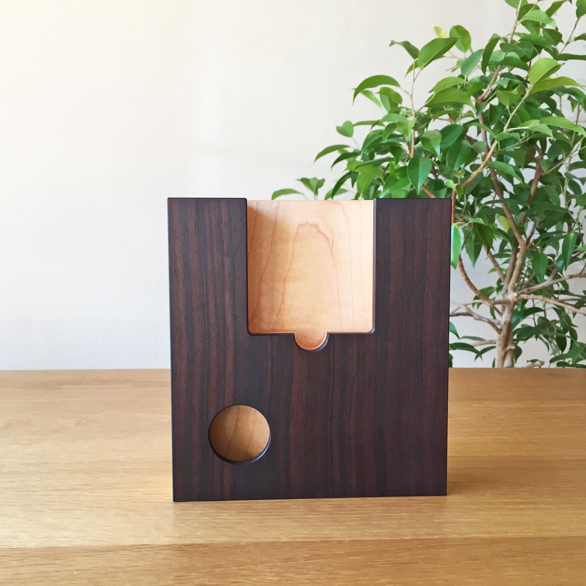 森のスピーカー（黒檀） | 木と工房家具 Jクオリア