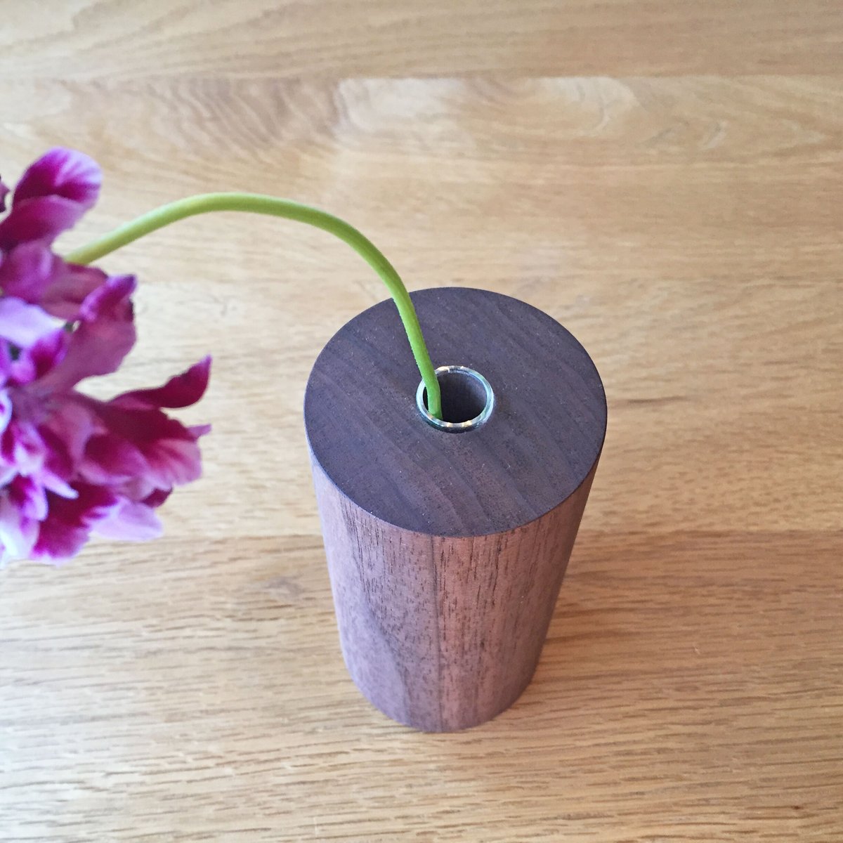 一輪挿し「pipe（L）」（ウォールナット） | 木と工房家具 Jクオリア
