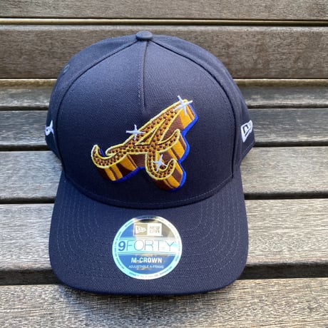 USA限定 NEWERA ニューエラ 9Forty M-Crown Aフレーム Braves ブレーブス EMBLEM スナップバックキャップ (940-256)