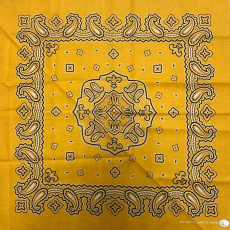 日本製 ペイズリー バンダナ Paisley Bandana 大判サイズ 綿100% 山吹色 (BNDN61)