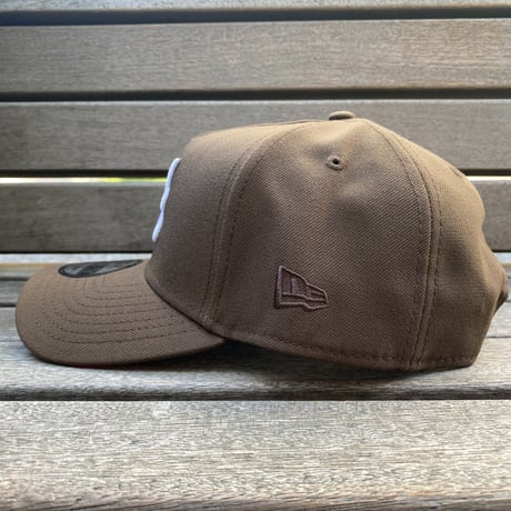 海外限定 Newera ニューエラ 9Forty Aフレーム Braves アトランタ ブレーブス 95ワールドシリーズ キャップ (940-158)