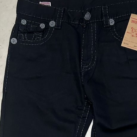 プレミアムジーンズ True Religion トゥルーレリジョン STRAIGHT JEAN 馬蹄形 フラップポケット ジーンズ (JNS206)