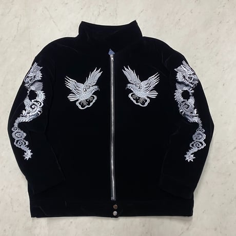 別珍 「Yokosuka刺繍入り」 横須賀発祥 SUKAJAN スカジャン 鷹 龍 HAWK ベルベット VELVET 黒 (SKJ102)