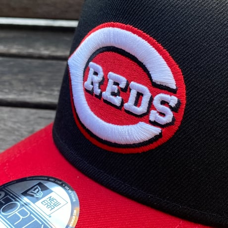 海外限定 Newera ニューエラ 9Forty Aフレーム Reds シンシナティ レッズ 1975 ワールドチャンピオンズ キャップ (940-268)