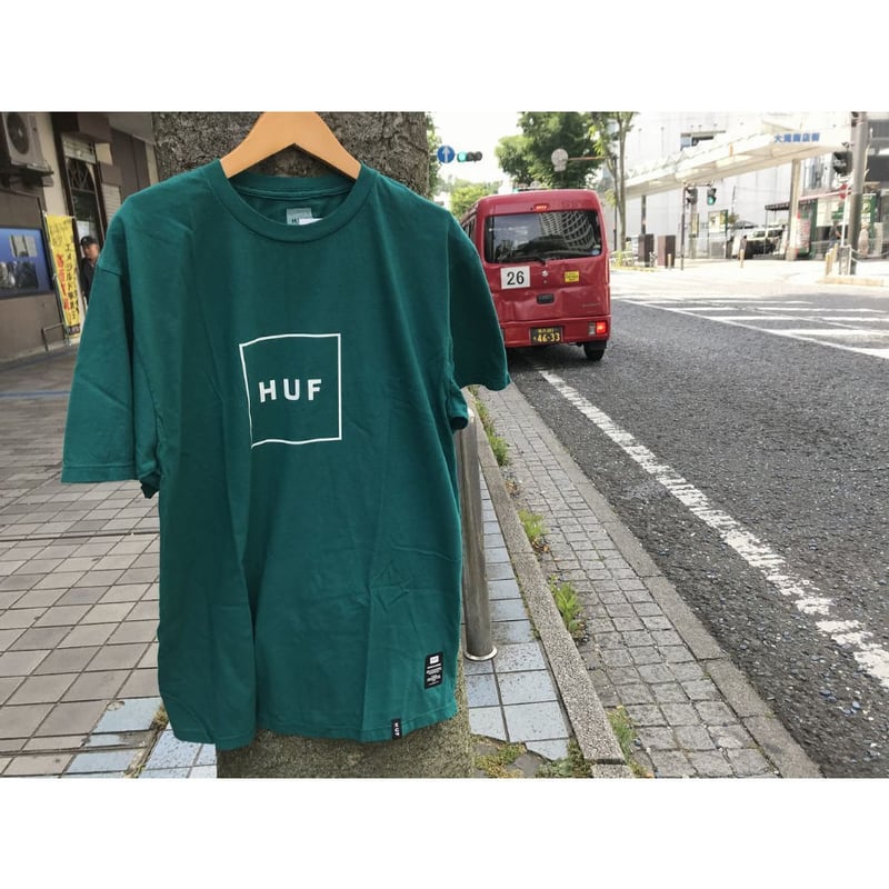 【美品】HUF 半袖シャツ ハフ グリーン 緑 XL ストリート スケーター HUF ハフ BOXロゴ ボックスロゴ 半袖 クルーネック Tシャツ 緑