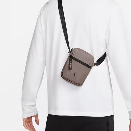 NIKE ナイキ Jordan Airborne Crossbody Festival Bag ジョーダン クロスボディ フェスティバルバッグ (NKBG12)