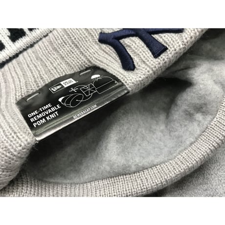 NEWERA ニューエラ NY ヤンキース ニット帽 ニットキャップ グレー ポンポン付 フリース MLB メジャー